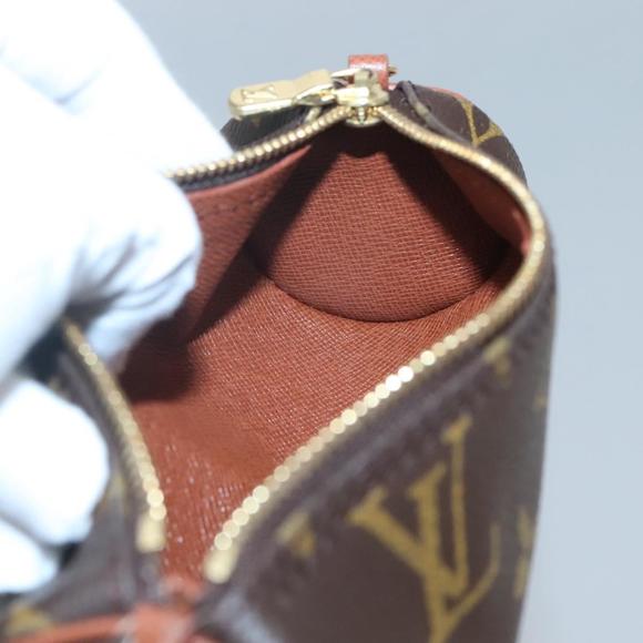 LOUIS VUITTON Monogram Papillon Pouch LV Auth 124801 - Picture 12 of 16